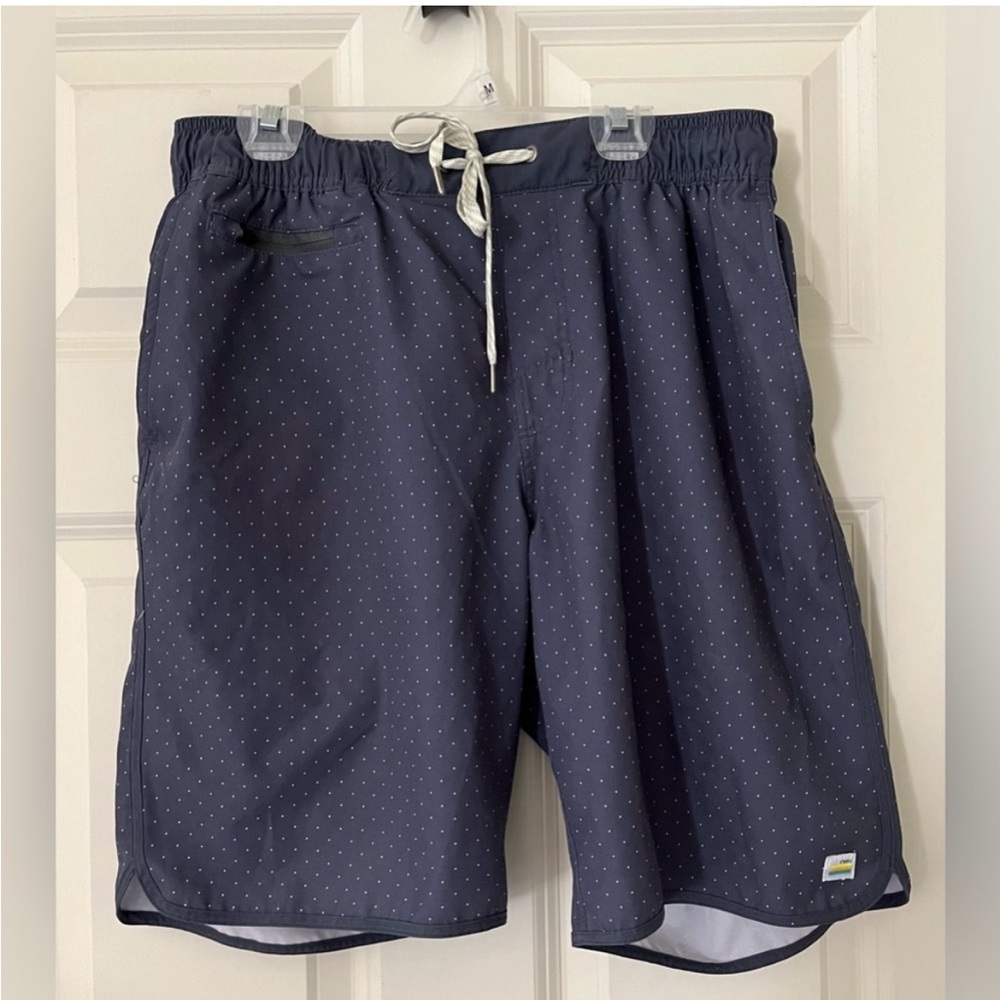 Vuori Men's Banks Shorts Polka Dot Lightweight Blue/gray & White Size M Active
